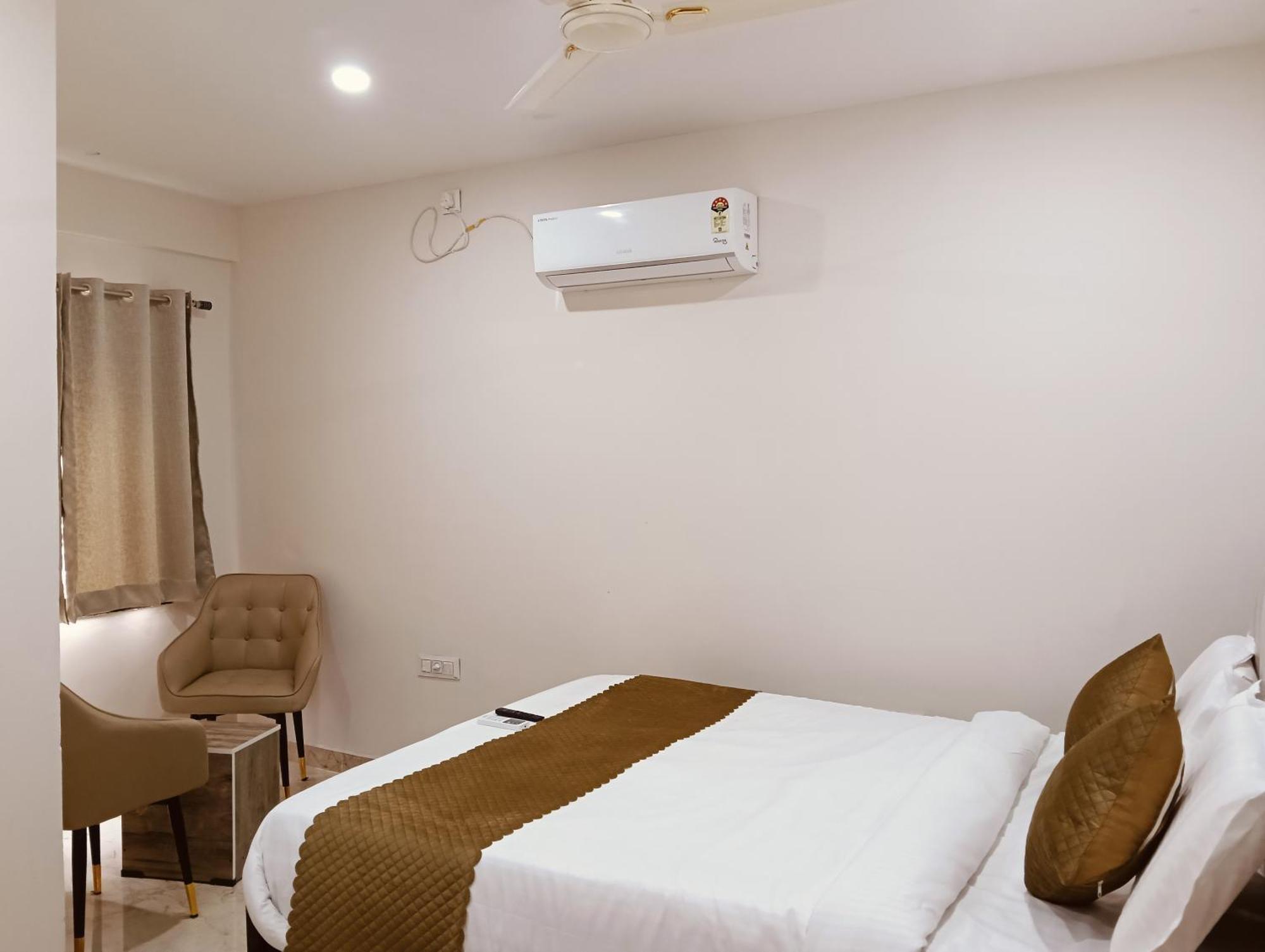 Vaaraahi Hotel