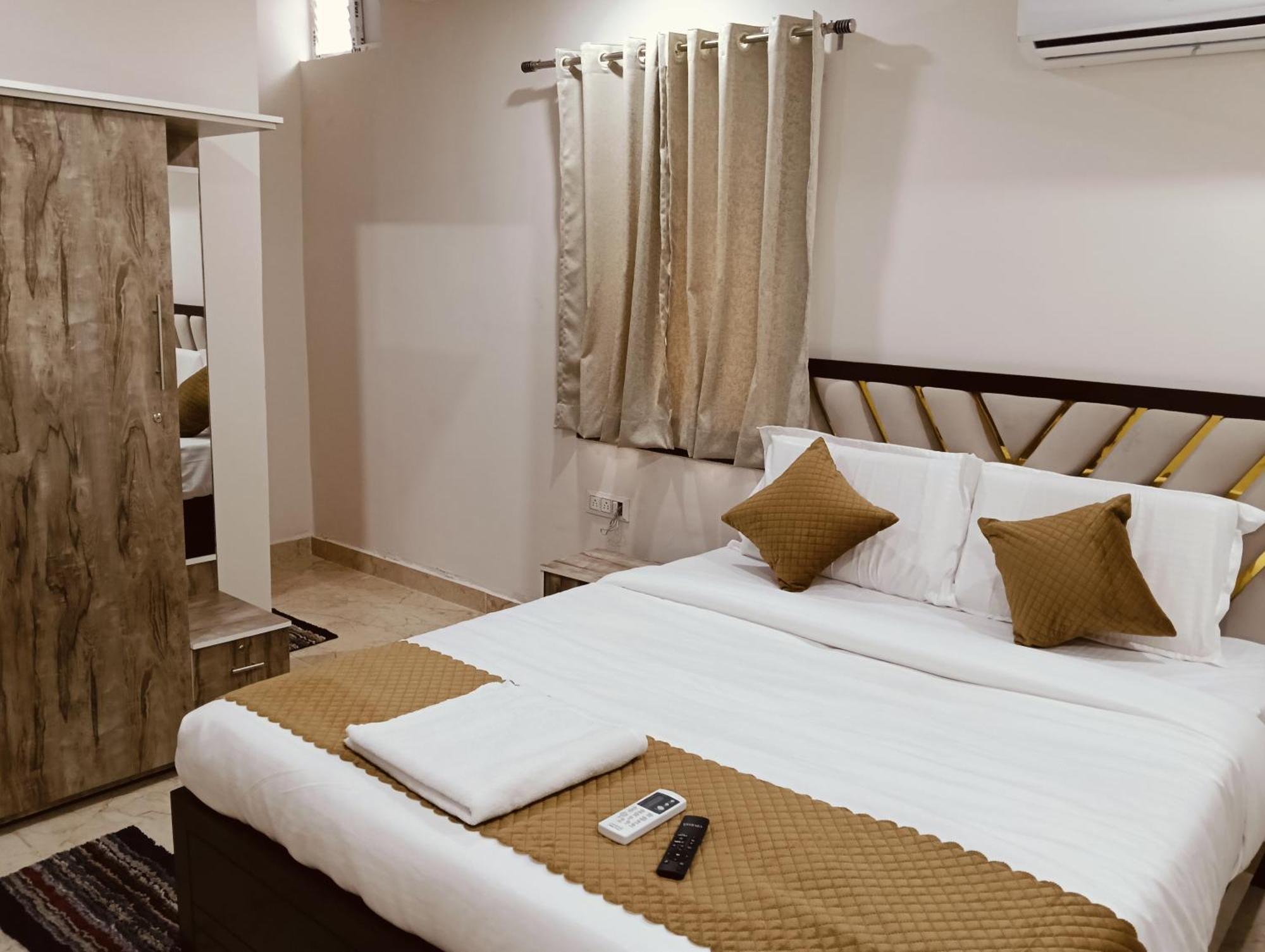 Vaaraahi Hotel