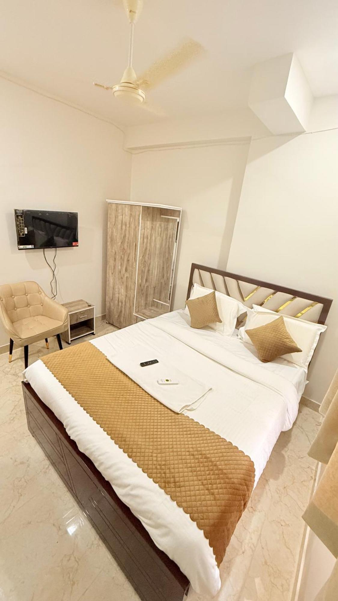 Hotel Vaaraahi