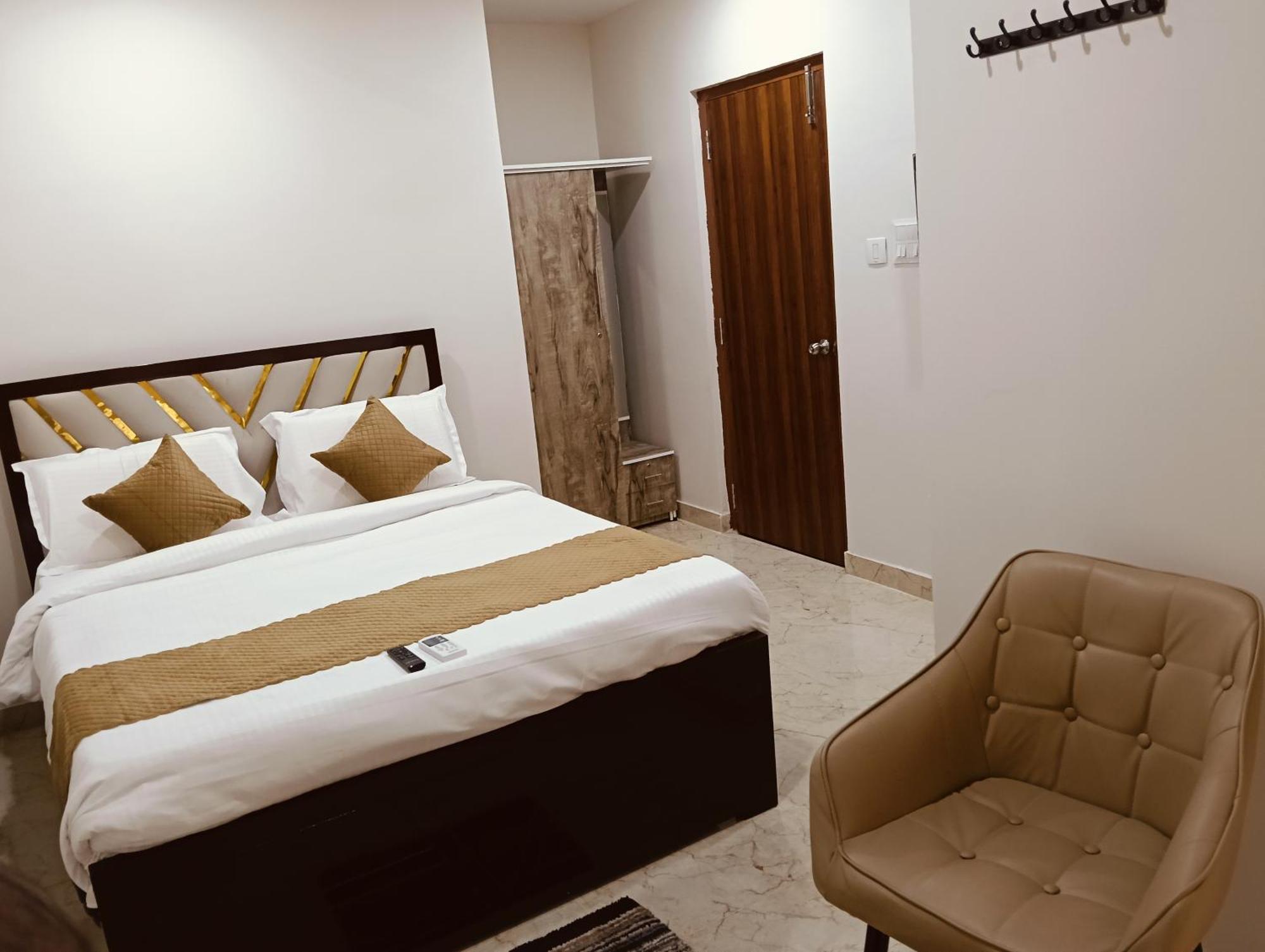 Hotel Vaaraahi